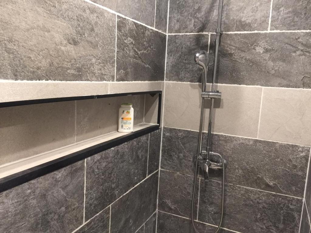 Nicole Residence Avec Piscine Chauffee & Jacuzzi سانت أندريه المظهر الخارجي الصورة