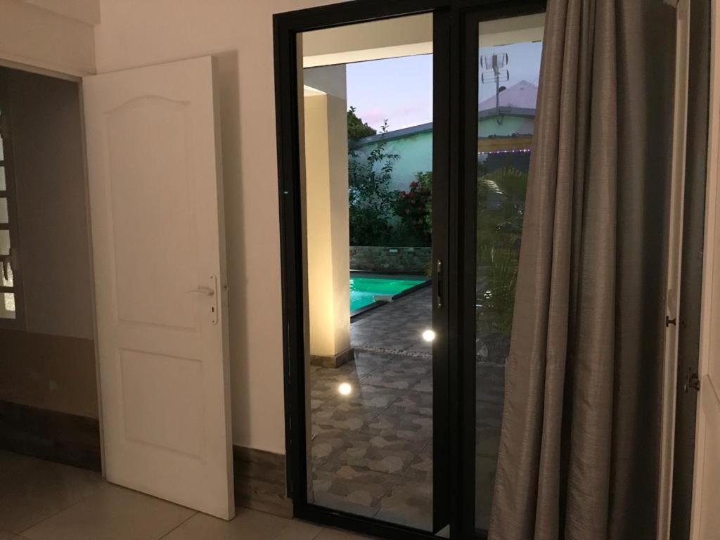 Nicole Residence Avec Piscine Chauffee & Jacuzzi سانت أندريه المظهر الخارجي الصورة