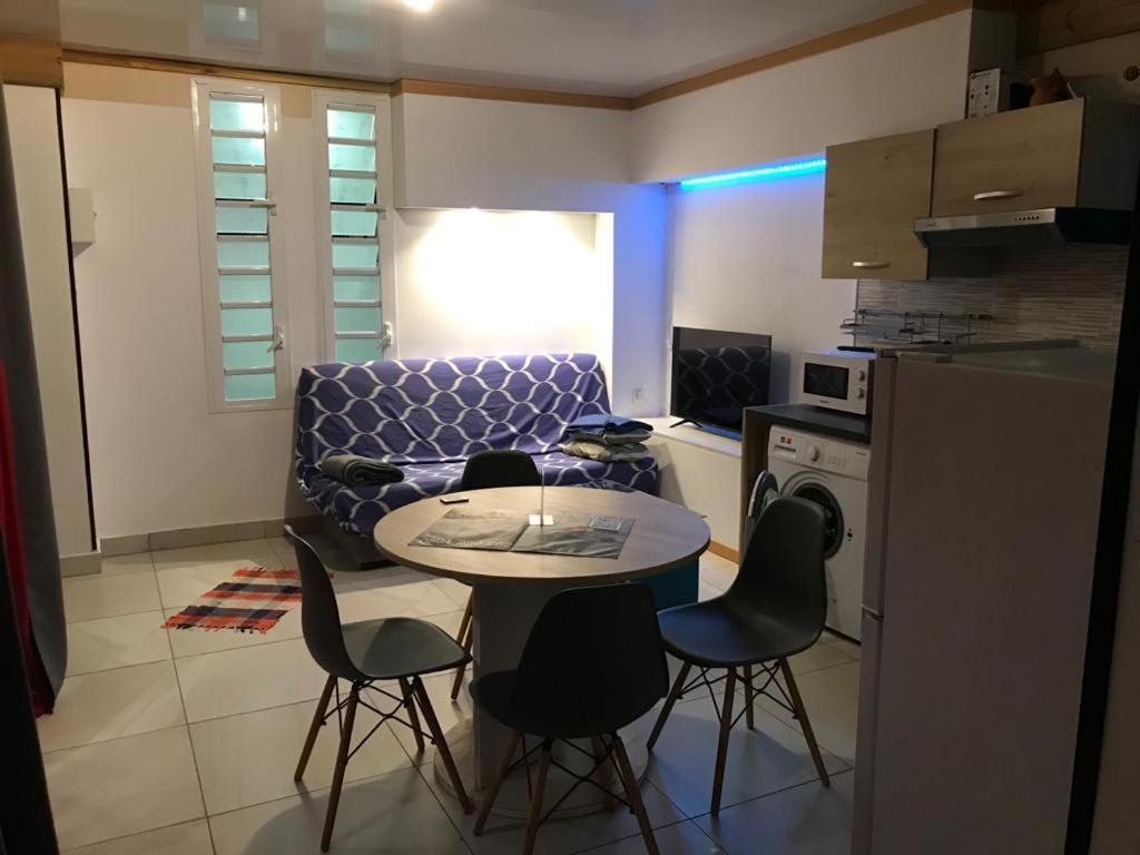 Nicole Residence Avec Piscine Chauffee & Jacuzzi سانت أندريه المظهر الخارجي الصورة